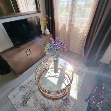 Booking Beautifull Studio Apartment Bell With Balcony And Sea View In Zadar Exterior photo