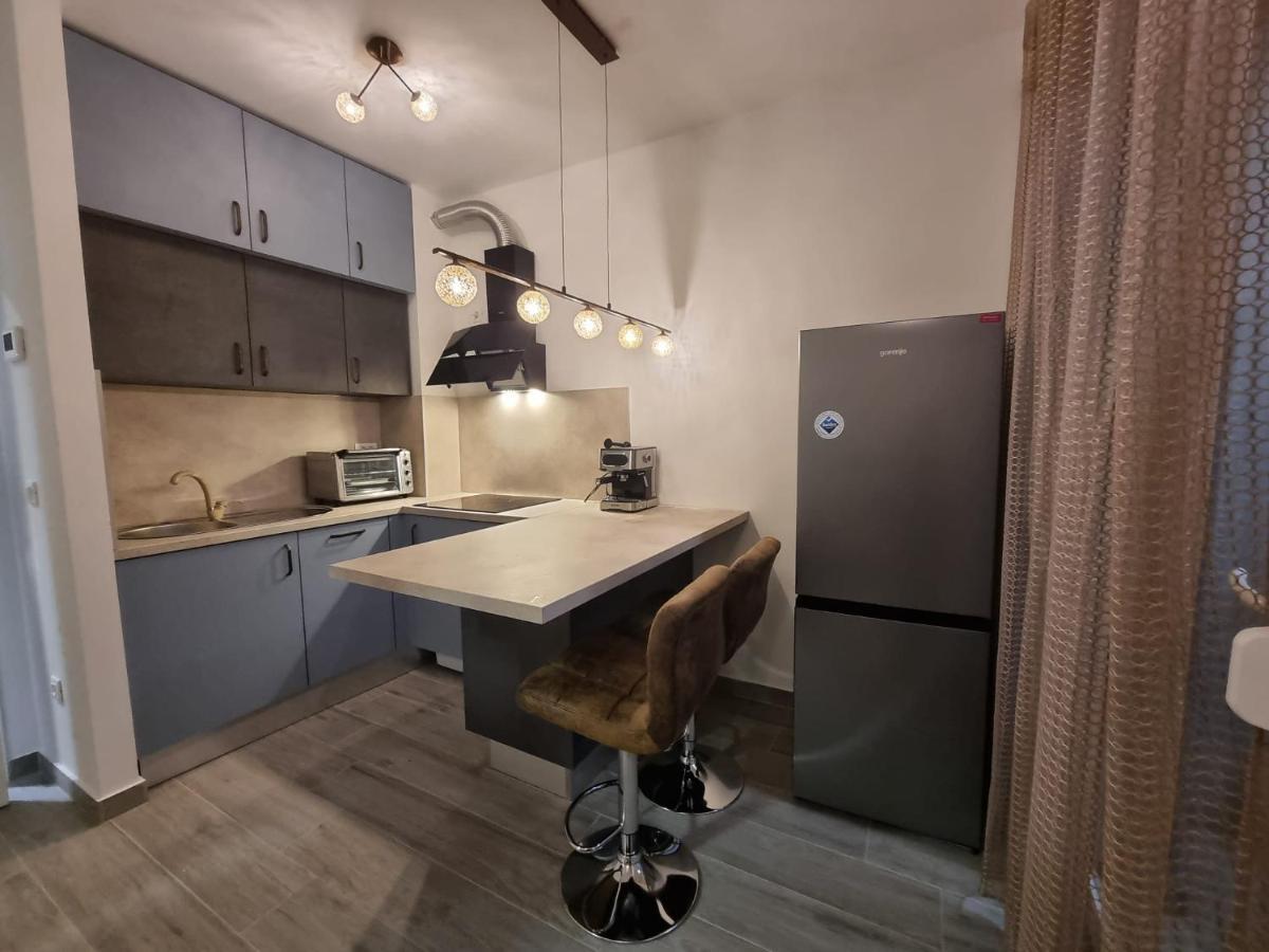 Booking Beautifull Studio Apartment Bell With Balcony And Sea View In Zadar Exterior photo