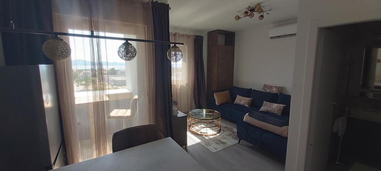 Booking Beautifull Studio Apartment Bell With Balcony And Sea View In Zadar Exterior photo