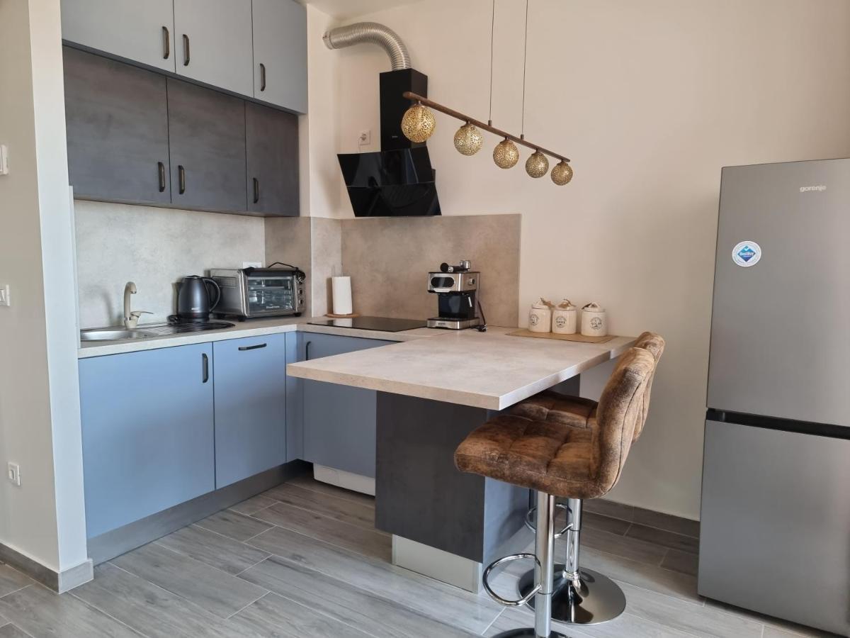 Booking Beautifull Studio Apartment Bell With Balcony And Sea View In Zadar Exterior photo